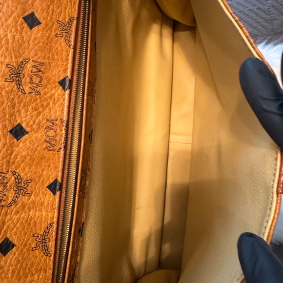 🔥SEND OFFER🔥MCM Tan and Brown Briefcase with Iconic Monogram - Picture 12 of 13